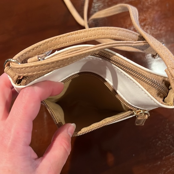 Used x1 for a tea party like new white adjustable purse - Picture 5 of 8